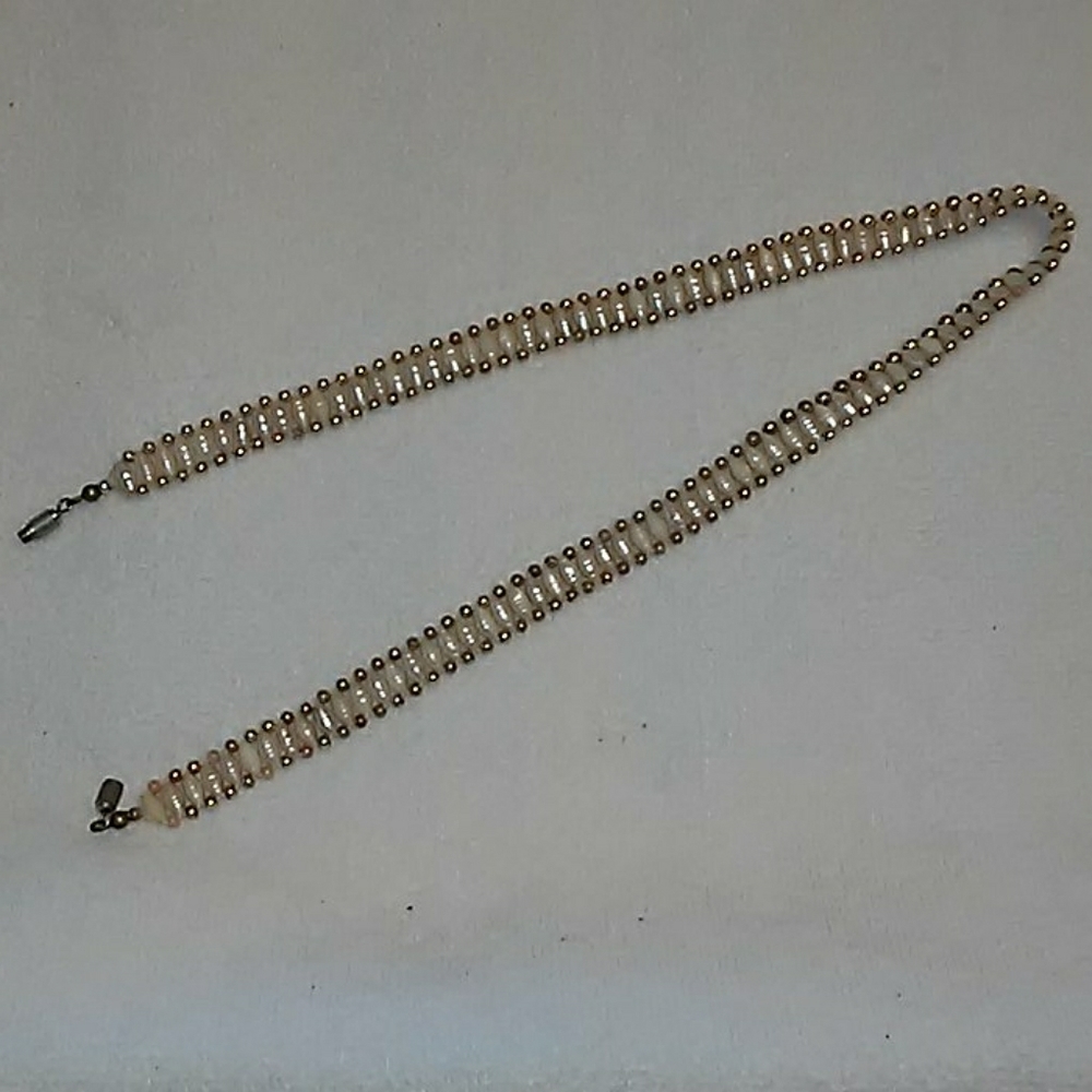 Pearl choker